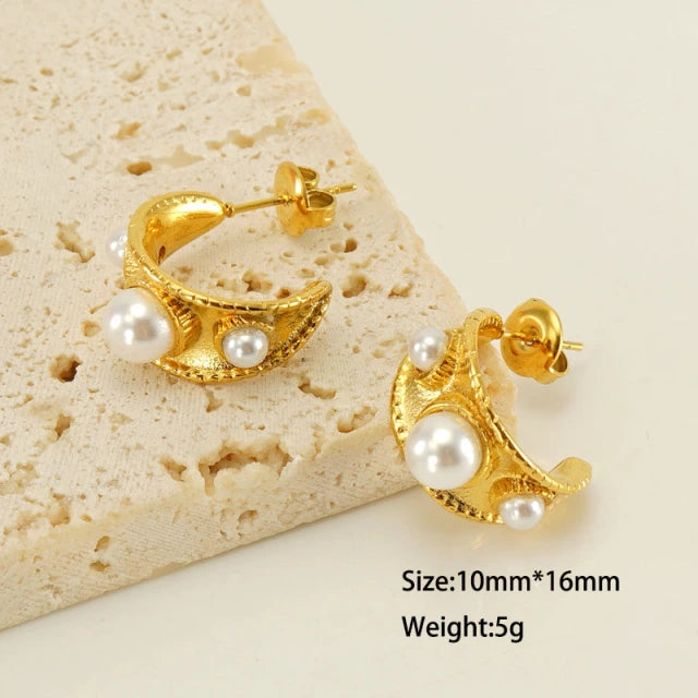 Pearl C-Shape Earrings