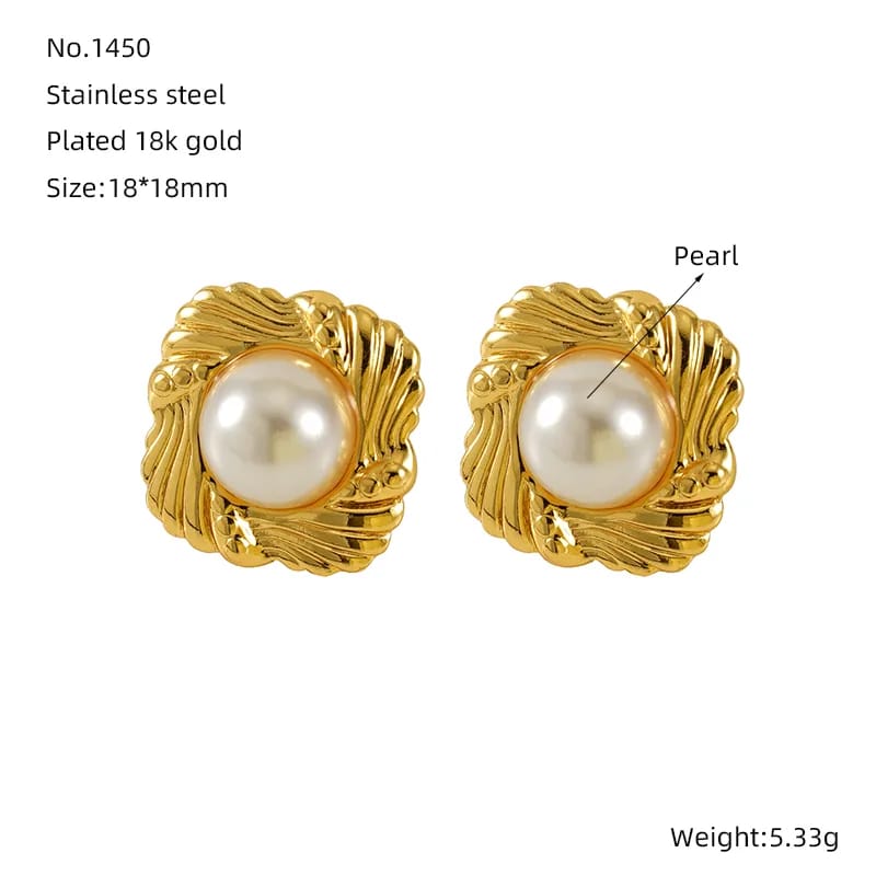 Gold Plated Pearl Ear Studs