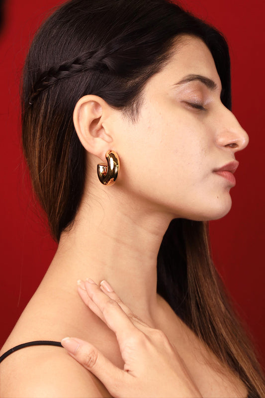 Big C shaped earrings 18k gold plated