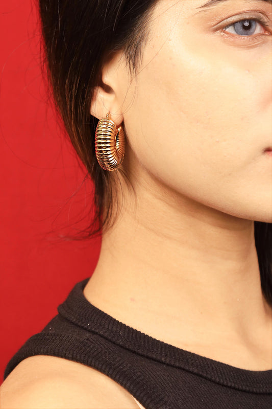 Thread Hollow Earrings